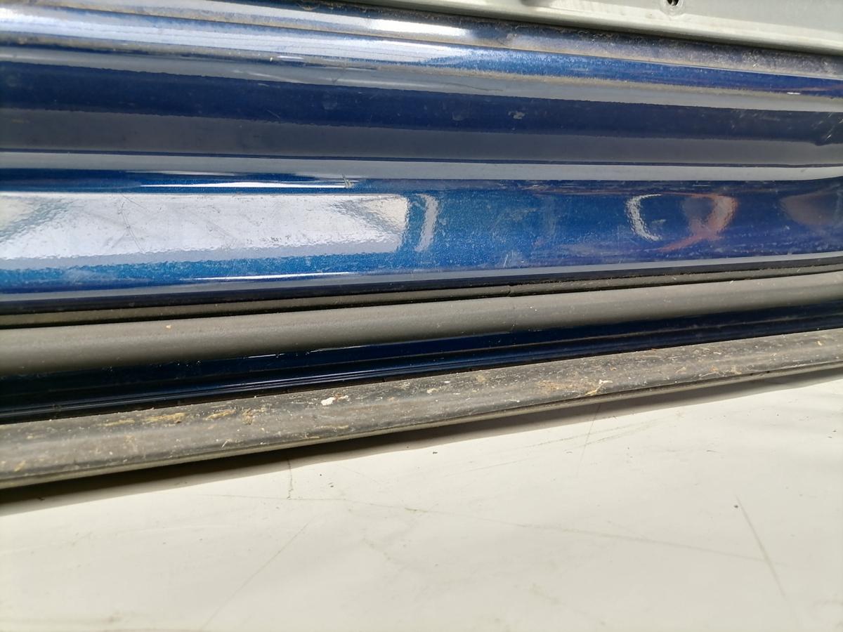 VW Tiguan 1 5N original T&uuml;r vorn rechts LD5Q Shadowblue Rohbau Bj.2009